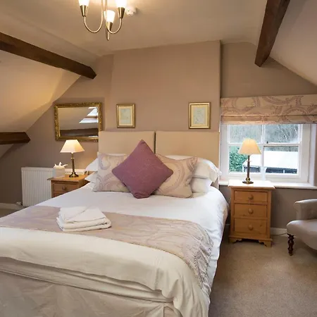 Broom House At Bridge 埃格顿