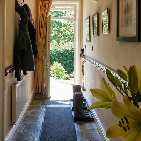 Broom House At Bridge 에그턴