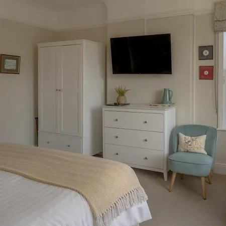 Broom House At Bridge Egton