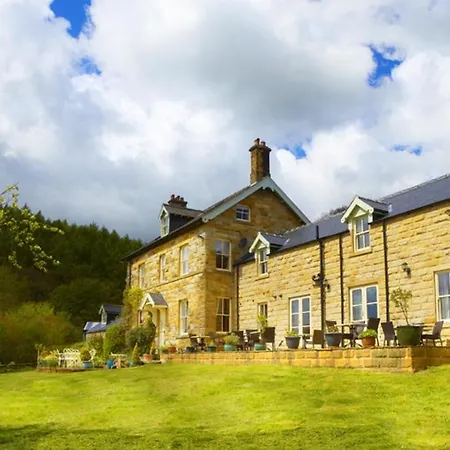 Broom House At Bridge 3* 에그턴