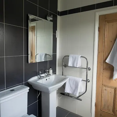 Broom House At Bridge