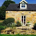 Broom House At Bridge 4*