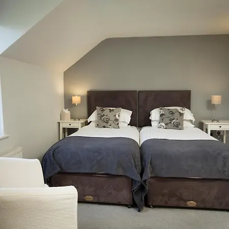 Broom House At Bridge