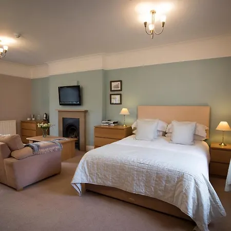 Broom House At Bridge 3*